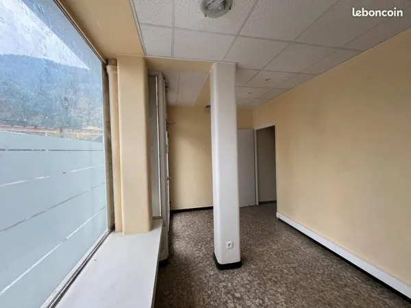 Centre ville local commercial 40M2