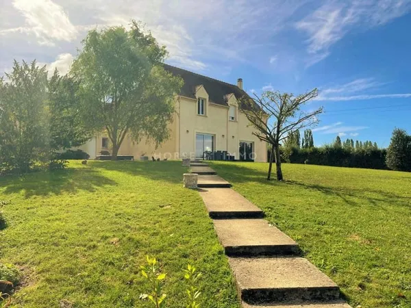 Maison 6 pièces 230 m²