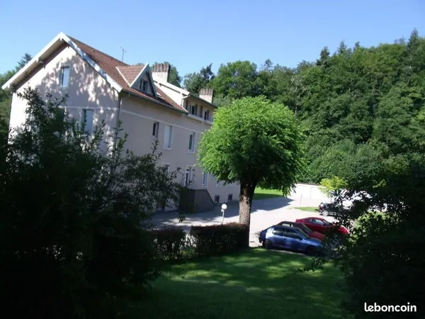 VERMONDANS F4 3e étage de 105 m²