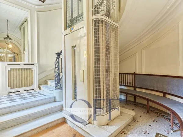 Vends T2 - 50m² - Paris 7Ème