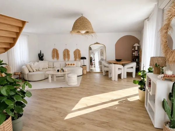 Maison T4 rénovée ? Jardin, terrasse, 2 parking couverts