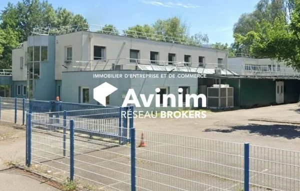 Bureau 953 m²