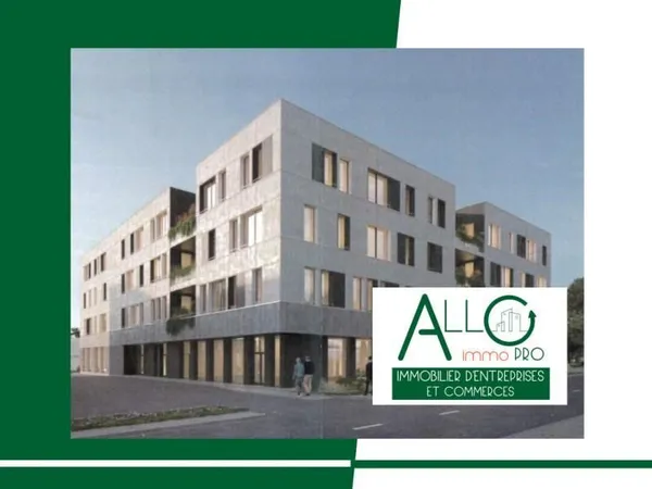 Local commercial 449 m²