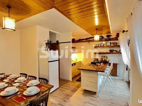 Maison 11 pièces 245 m²