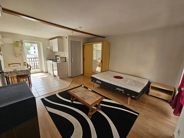 STUDIO PONT DE BEAUVOISIN - 1 pièce(s) - 24m²