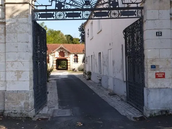 Loue maison centre ville jonzac