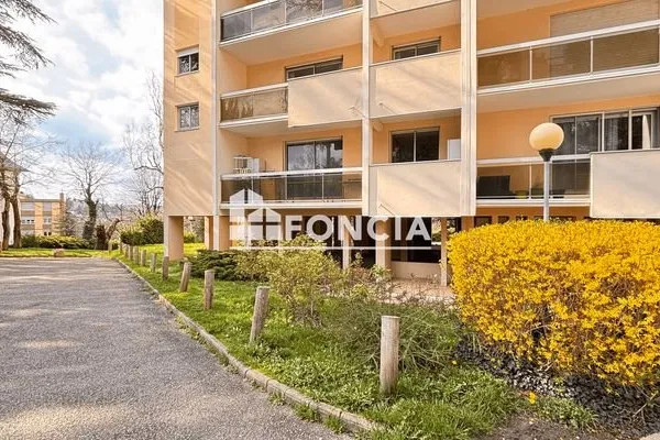 Appartement 4 pièces 90 m²