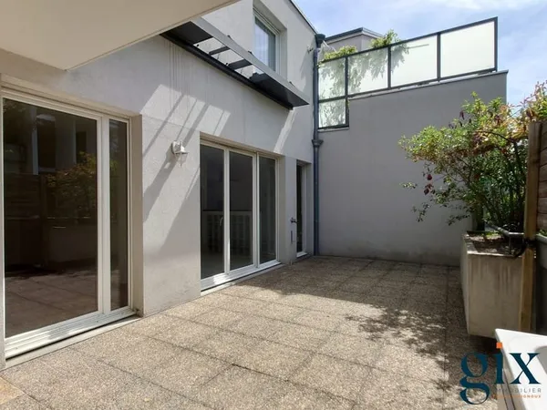 Beau T3 avec grande terrasse