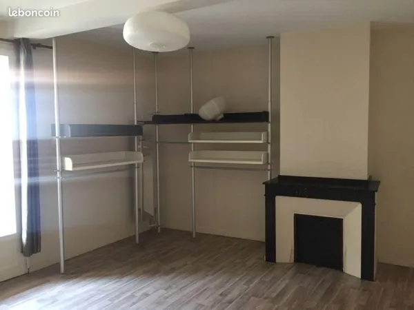 Appartement T2 70m2 centre castres à rénover