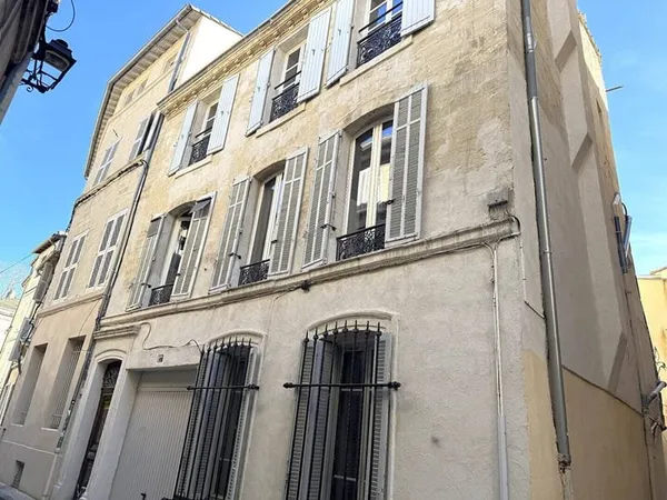 Immeuble 201 m²