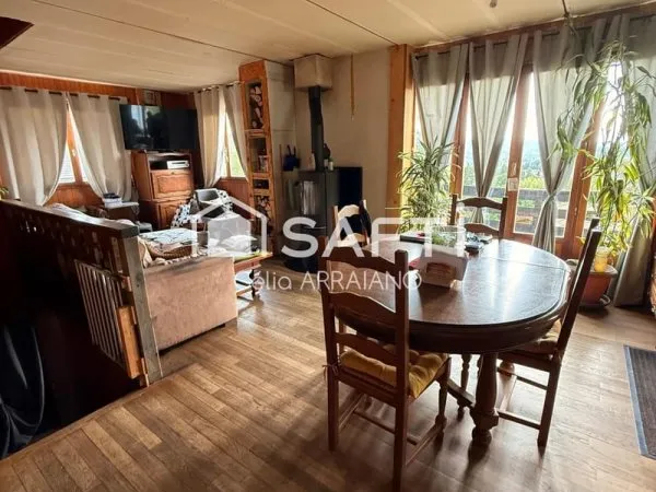 CHALET - EMPLACEMENT RARE ET RECHERCHE !