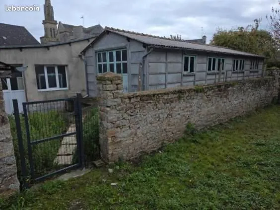 BROONS CENTRE VILLE bâtiment avec CU positif pour habitation