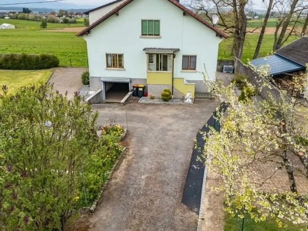 Dannemarie, maison 132m2 entourée de verdure et d'espace vue sur les Vosges sur 10 ares de terrain