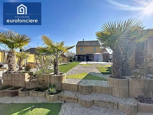 Maison 9 pièces 210 m²