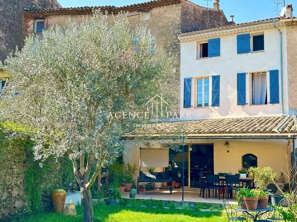 Maison de village de charme avec jardin et garage Trans-en