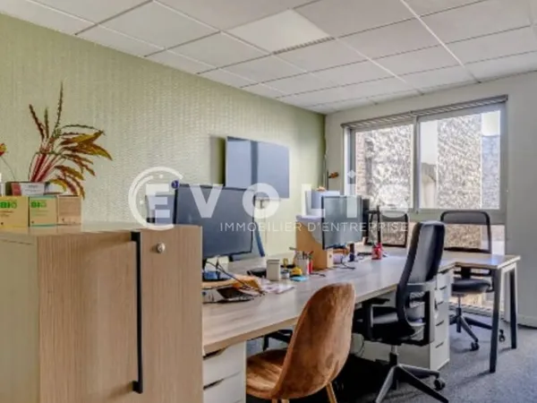 Bureaux 120 m²