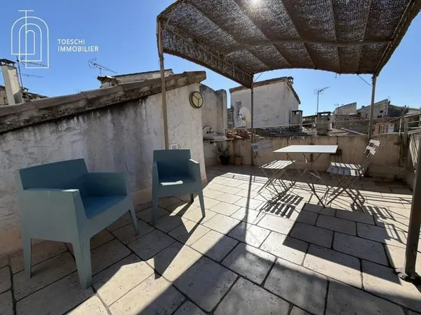 Charmante maison de ville rénovée avec terrasse