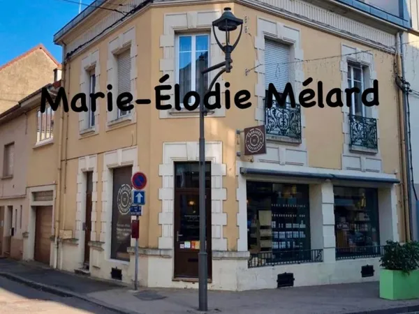 Longwy-Haut centre, immeuble mixte avec local commercial loué et appartement indépendant