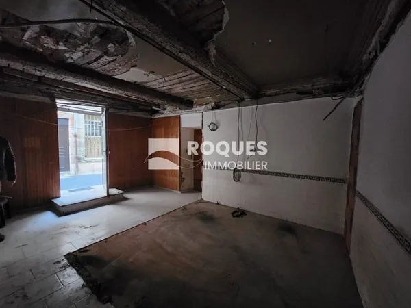 Lodève centre, local professionnel 77.75 m2