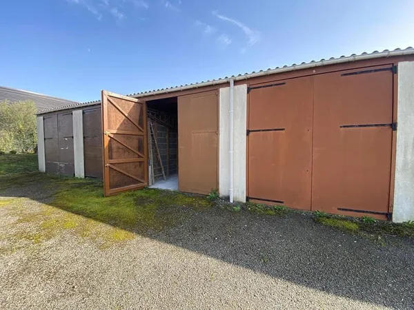 A vendre garage 26m2 Rue de Bray - Secteur La Monniais - Cesson-Sévigné