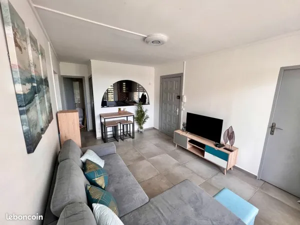 Belle chambre dans colocation de standing - Baimbridge/Dugazon