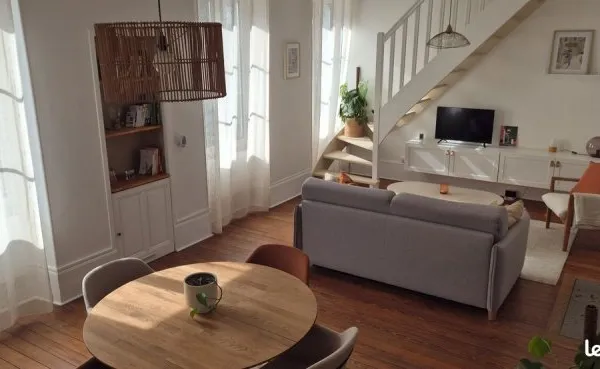 T3 duplex rénové - 73 m² - secteur Cité de la Gastronomie / Arquebuse