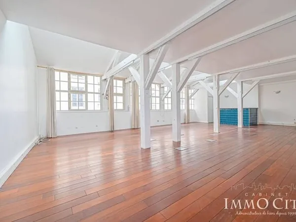 Bureaux 85 m²