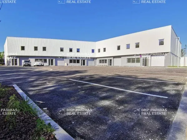 Local d'activité 530 m²