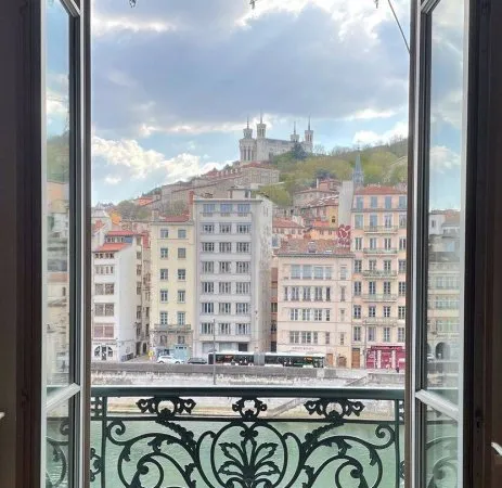 Appartement 5 pièces 145 m²