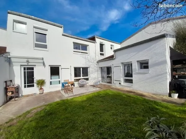 Maison familiale rénovée - Secteur recherché de Gradignan