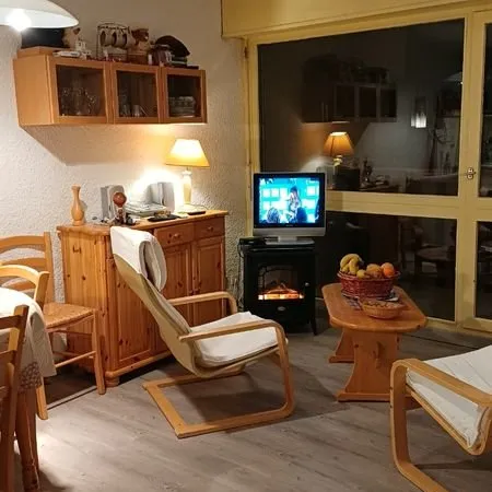 Studio station auris