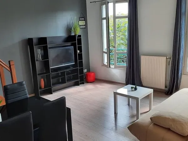 Loue meublé Voiron T3 hypercentre