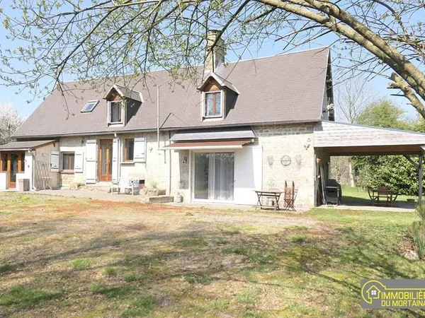 SOURDEVAL - Maison avec gîte