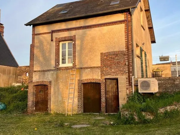 Maison à Damville à louer avec jardin, terrasse et accès rivière - idéale famille