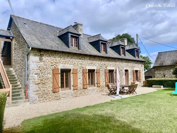 Propriété à vendre avec dépendances 11 pièces SAINT LORMEL (22)