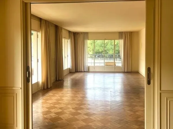 Appartement 6 pièces 168 m²