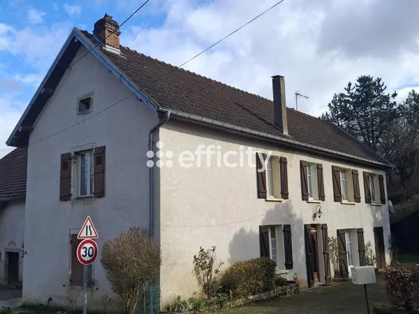 Maison 9 pièces 215 m²