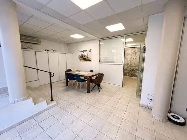Local commercial 43 m²