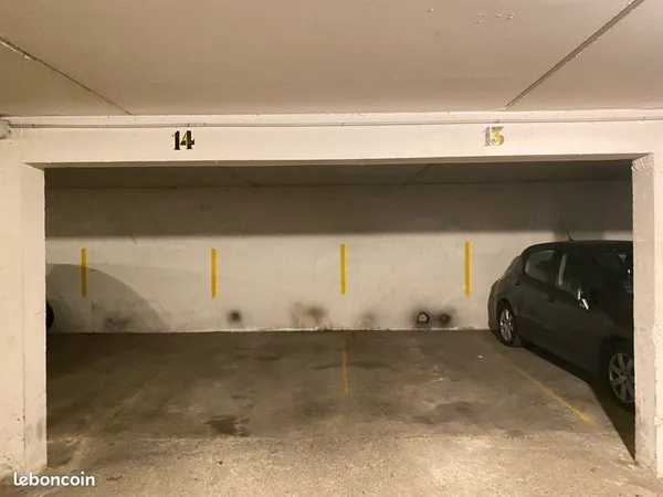 Stationnement Location Toulouse   105€