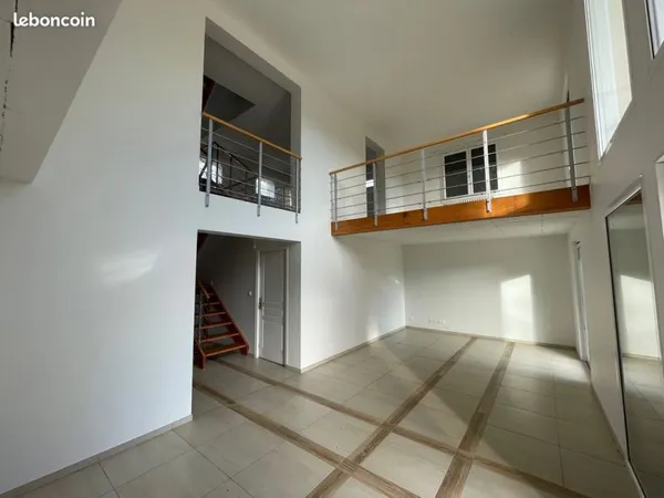 Maison 7 pièces 208 m²