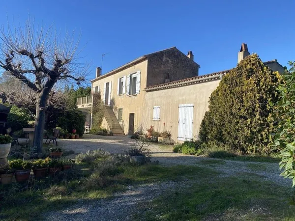 Maison 6 pièces 280 m²