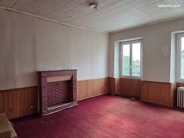 Maison de ville à rénover, 3 pièces à Villeneuve en Retz