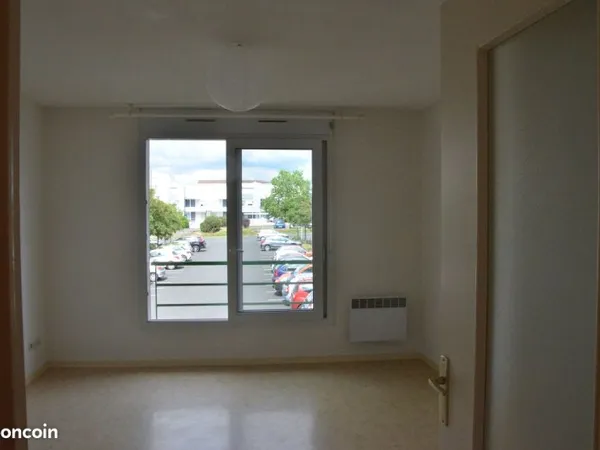 Particulier loue studio résidence Chantemerle 23m2