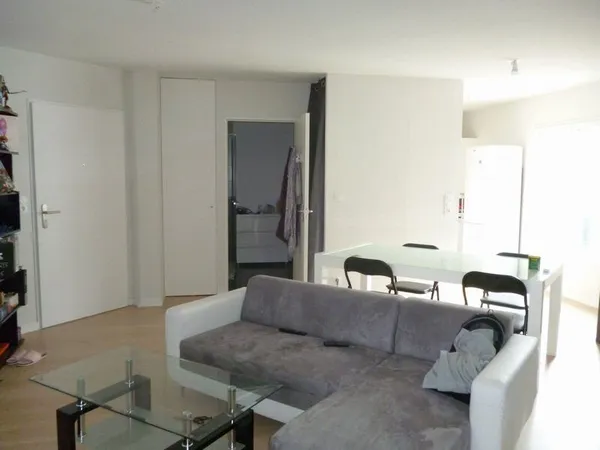 Grand Studio Récent Parking/Terrasse 10 min Jaude