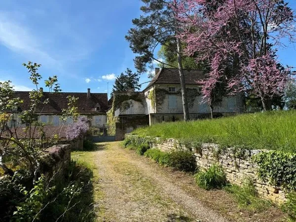 Propriété 14 pièces 260 m²