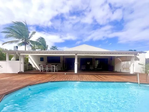 Superbe villa d'architecte F6 177m2 au sol Parc 1600m2 ave
