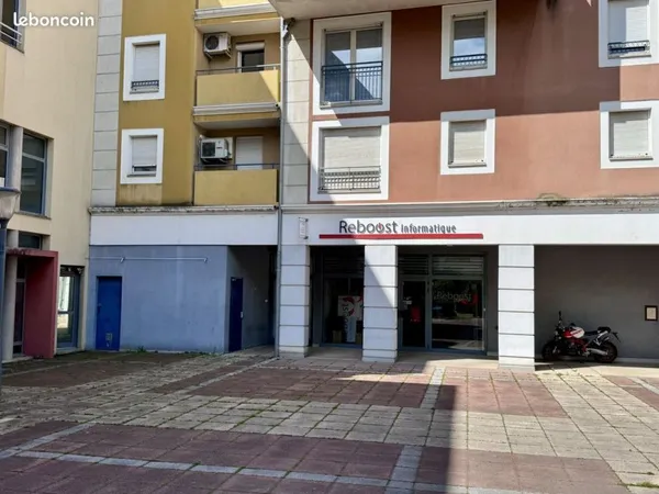 Local 52 m² Cavaillon