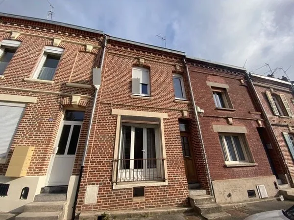 MAISON DE VILLE SITUÉE À AMIENS
