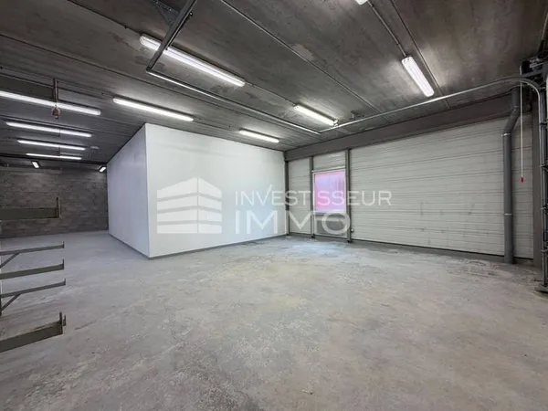 Local d'activité 361 m²
