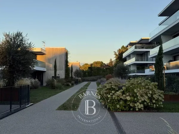 Évian-les-Bains - Appartement de 97 m² - Jardin - Terrasse - 3 chambres